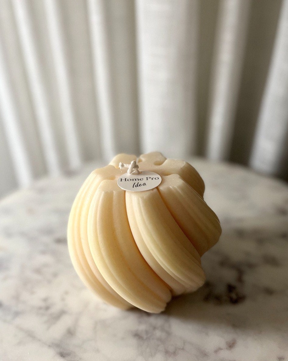 Huge Swirl Candle