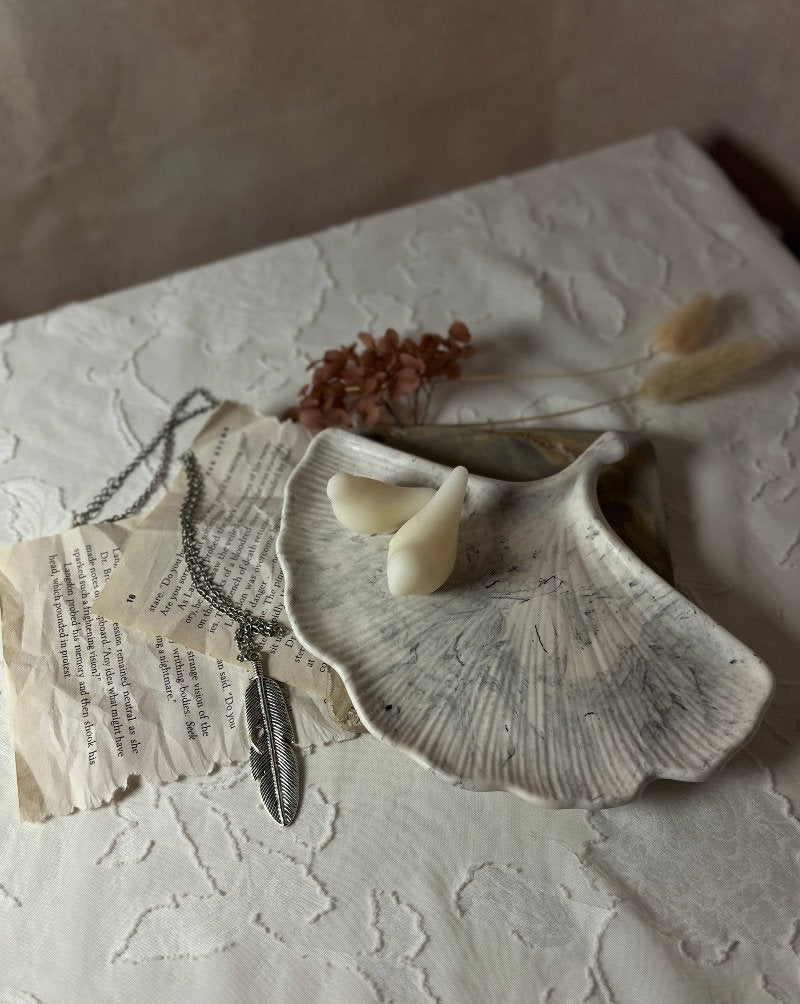 Ginkgo Leaf Tray