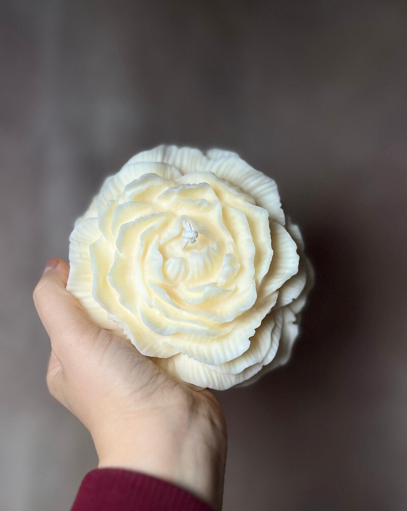 Huge Peony Candle