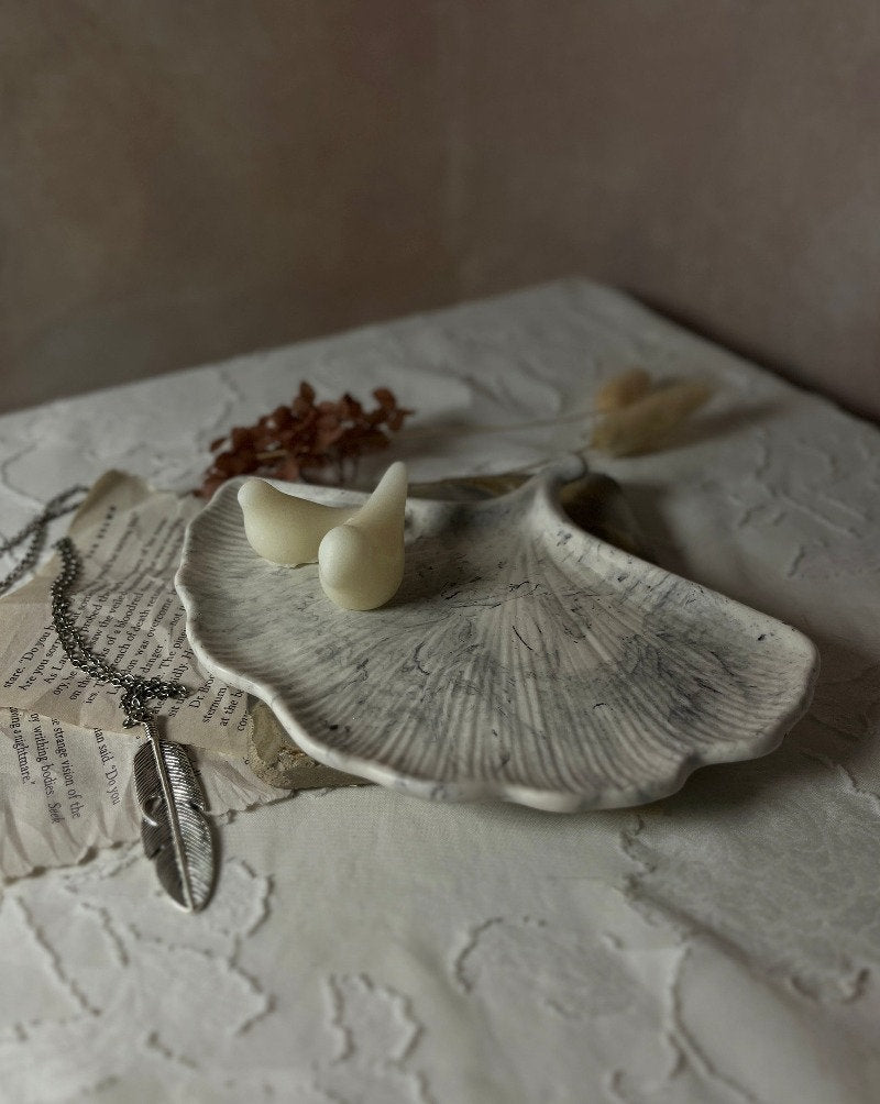 Ginkgo Leaf Tray