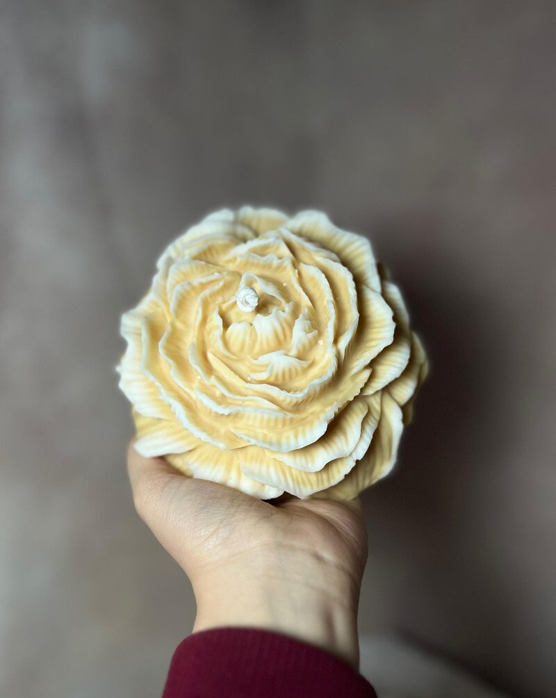 Huge Peony Candle
