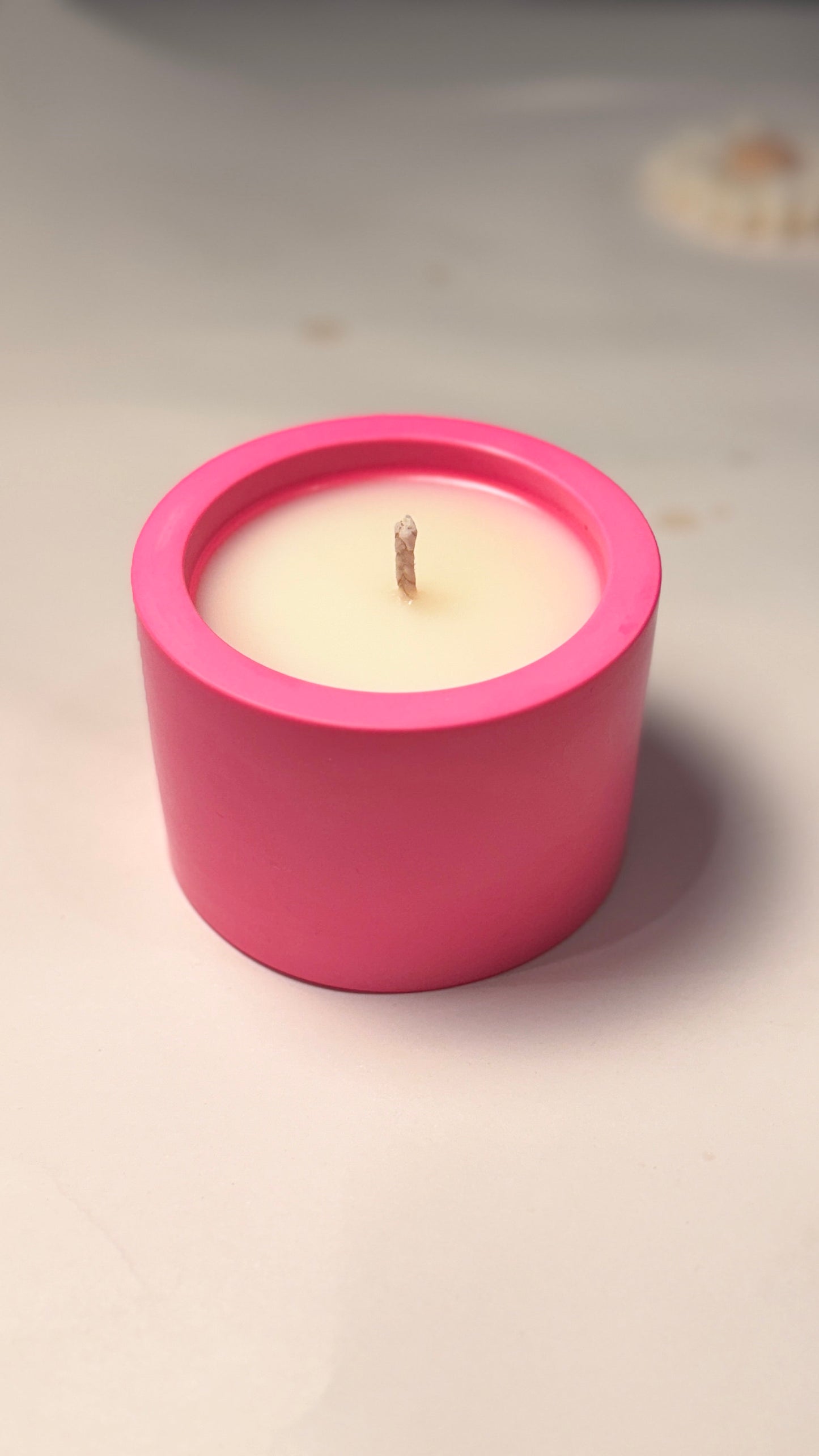 NeonGlow Soy Candle – Vibrant Neon Color Decorative Candle, Multi Scents & Shades