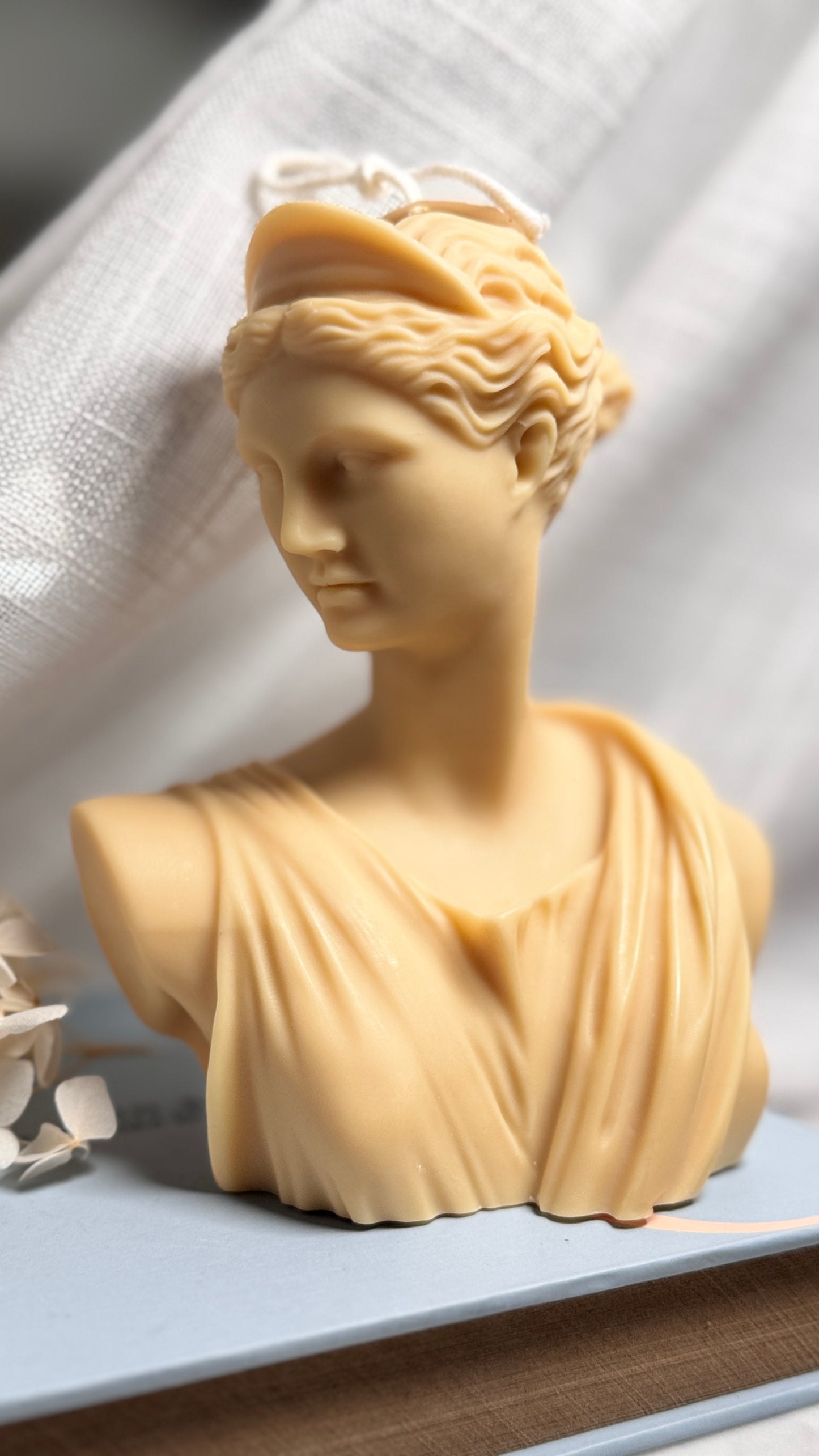 Artemis Candle
