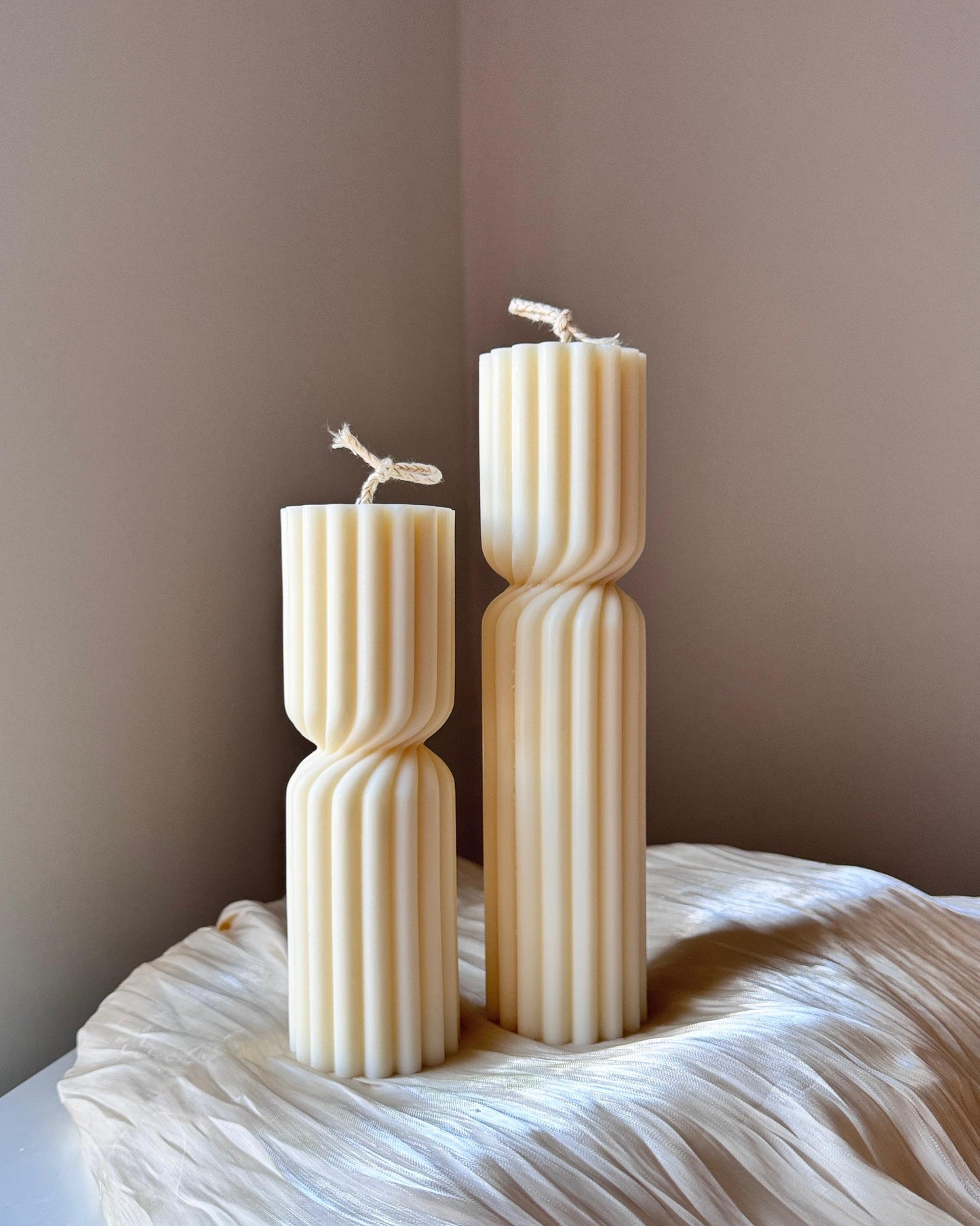 Ribbed Hourglass Pillar Soy Candle – Sculptural Decorative Candle, Multiple Colors & Scents